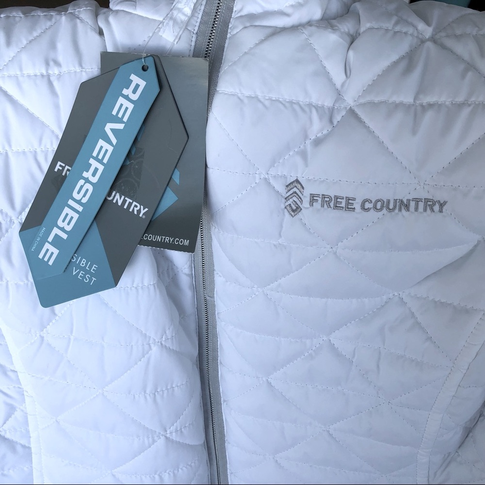 NWT Women’s Reversible White/Grey To Pile Vest Size M - Picture 5 of 8